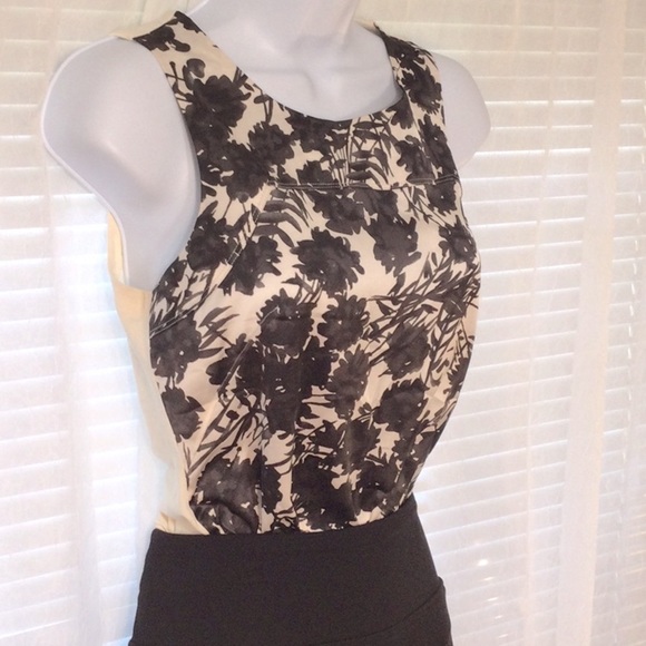 Ann Taylor Sleeveless Floral Top XSP - Picture 2 of 12